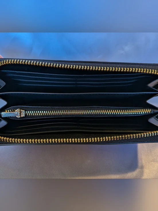 New! Coach Black Pebble Leather Large Zip Around Wallet - Picture 6 of 6